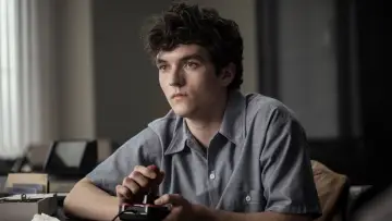 Zasłona do filmu "Czarne lustro: Bandersnatch" #264237