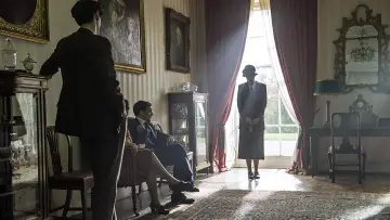Zasłona do filmu "Agatha: prawdziwe morderstwo" #352487