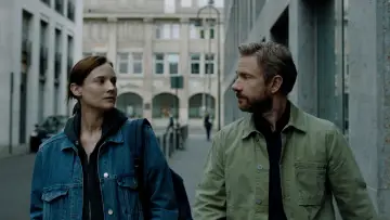 Zasłona do filmu "Perfekcjonistka" #405231