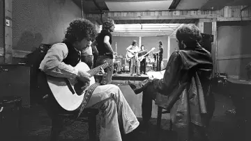 Zasłona do filmu "Rolling Thunder Revue: Opowieść o Bobie Dylanie od Martina Scorsese" #458007