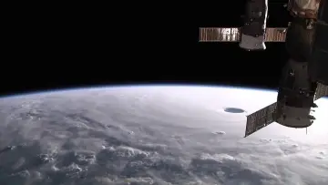 Zasłona do filmu "Climate Change: A Horizon Guide" #1632504