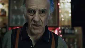 Zasłona do filmu "Dziewczyna z trzeciego piętra" #452108