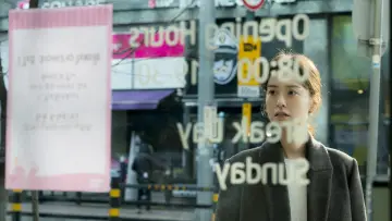 Zasłona do filmu "KIM JI-YOUNG, URODZONA W 1982" #360442