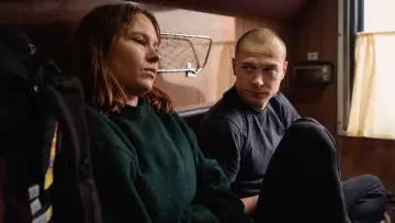 Zasłona do filmu "Hytti nro 6" #244487