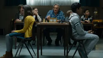 Zasłona do filmu "Fahim, mały książę szachów" #493604
