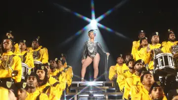 Zasłona do filmu "HOMECOMING: Film od Beyoncé" #440731