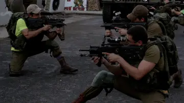 Zasłona do filmu "Soldado Estrangeiro" #1167113