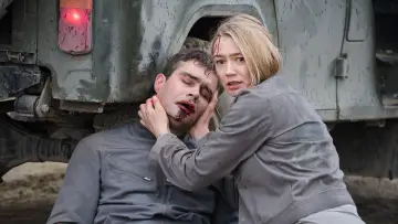 Zasłona do filmu "Sputnik" #283296