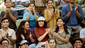 Zasłona do filmu "छिछोरे" #890579