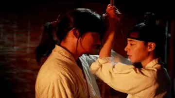 Zasłona do filmu "미인도" #945575