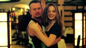 Zasłona do filmu "Sara" #684027