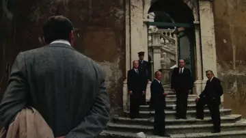 Zasłona do filmu "Szacowni nieboszczycy" #1882987