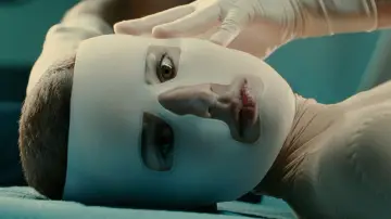 Zasłona do filmu "Skóra, w której żyję" #209920