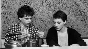 Zasłona do filmu "Boy Meets Girl" #1880928