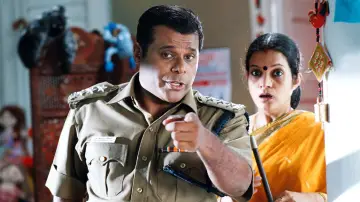 Zasłona do filmu "கில்லி" #1100777