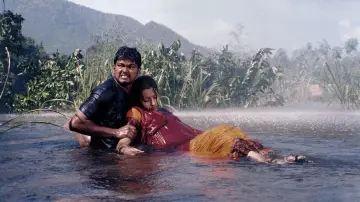 Zasłona do filmu "கில்லி" #1100794