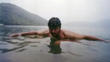 Zasłona do filmu "கில்லி" #1100842