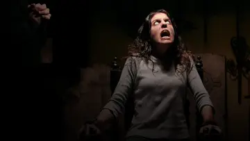 Zasłona do filmu "Exorcismus: Opętanie Amy Evans" #1813116