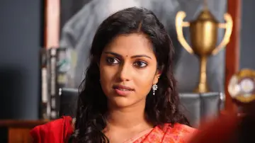 Zasłona do filmu "தெய்வத்திருமகள்" #831086