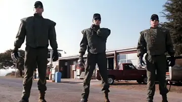 Zasłona do filmu "Policyjny Cyborg 2" #1571600