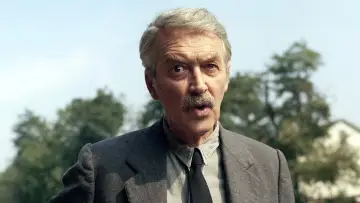 Zasłona do filmu "Fools