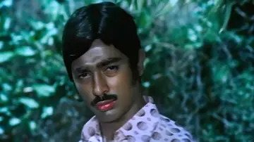 பதினாறு வயதினிலே