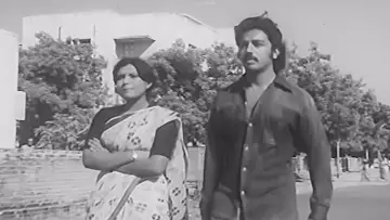 Zasłona do filmu "அவள் அப்படித்தான்" #1149756