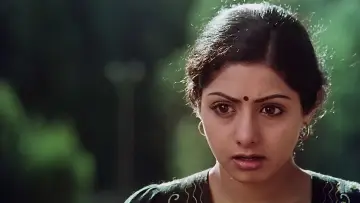 Zasłona do filmu "மூன்றாம் பிறை" #1158580