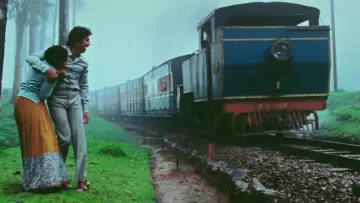 Zasłona do filmu "மூன்றாம் பிறை" #1880969