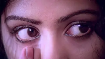 Zasłona do filmu "வறுமையின் நிறம் சிவப்பு" #1158352