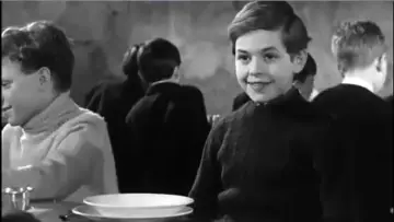 Zasłona do filmu "Les Amitiés particulières" #446151