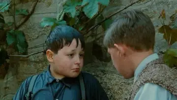 Zasłona do filmu "Promis... juré !" #1192439