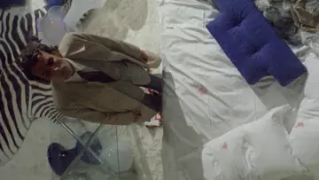 Zasłona do filmu "La polizia chiede aiuto" #1658330