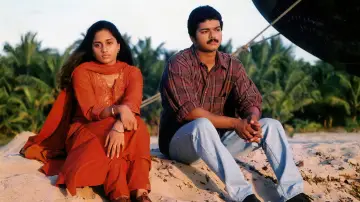 Zasłona do filmu "காதலுக்கு மரியாதை" #1157692