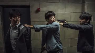 Zasłona do filmu "Hitman: Agent Jun" #349503
