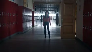 Zasłona do filmu "Into the Dark 11: School Spirit" #501931