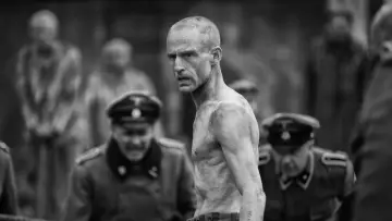 Zasłona do filmu "Niepokonany" #312855