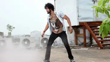 Zasłona do filmu "பித்தல மாத்தி" #503514