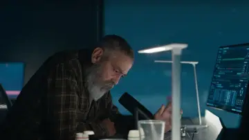 Zasłona do filmu "Niebo o północy" #377038