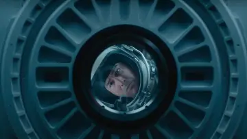 Zasłona do filmu "Niebo o północy" #377043