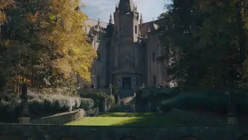 Zasłona do filmu "Nawiedzony dwór" #685748