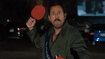 Zasłona do filmu "Hubie Ratuje Halloween" #339485
