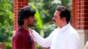 Zasłona do filmu "A for ആപ്പിള്‍" #1622882