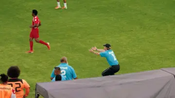 Zasłona do filmu "Pierwszy gol" #1646479