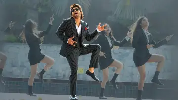 Zasłona do filmu "అల వైకుంఠపురములో" #399396