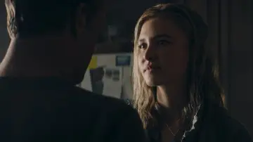 Zasłona do filmu "Uciekaj albo walcz" #328599