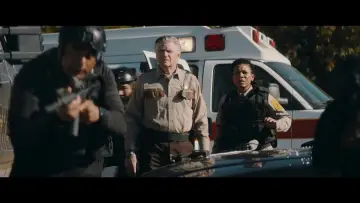 Zasłona do filmu "Uciekaj albo walcz" #328604