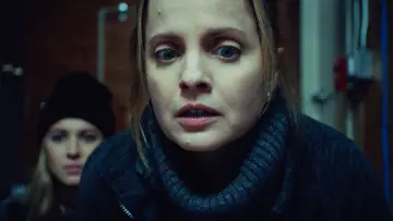 Zasłona do filmu "Uwięzione" #418064