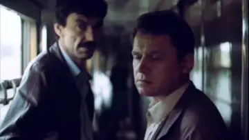 Zasłona do filmu "Дополнительный прибывает на второй путь" #1157688