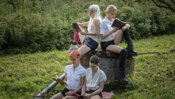 Zasłona do filmu "Die traurigen Mädchen aus den Bergen" #1114361